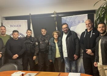 Tο ΣΕΦΕΑΑ με τη μητέρα του τραυματία συναδέλφου μας.
